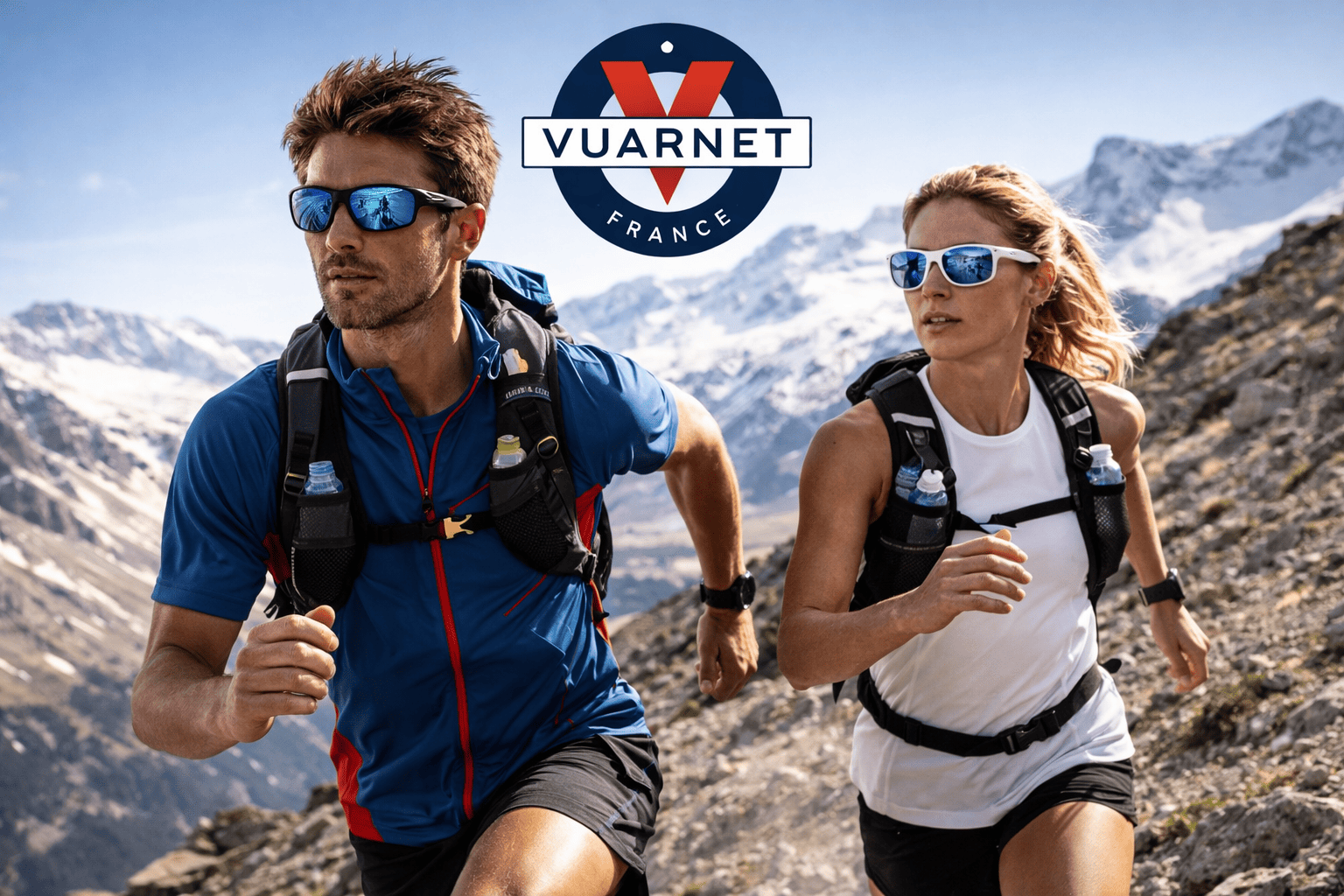 Image d'illustration de la marque Vuarnet avec un couple faisant du trail en montagne